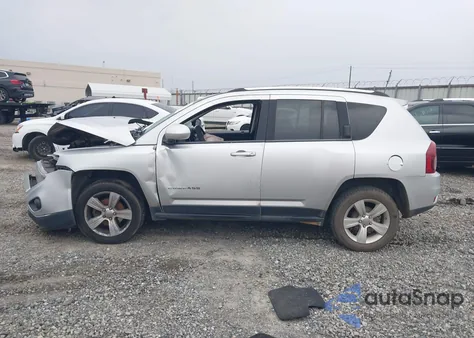 2014 Jeep Compass Latitude из США, поврежденный, VIN 1C4NJCEB8ED522244